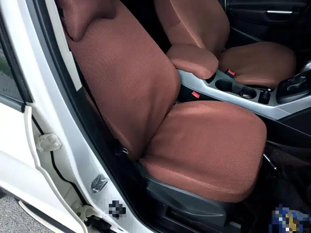 Ford Kuga 2015 1.5L GTDi 2WD Comfort Model — миниатюра 25