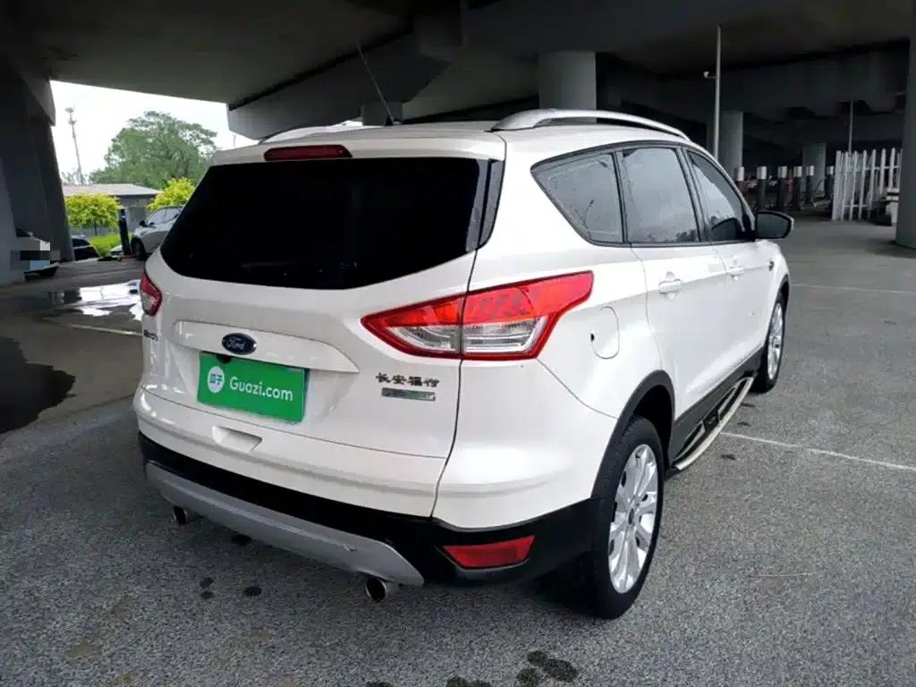 Ford Kuga 2015 1.5L GTDi 2WD Comfort Model — миниатюра 7