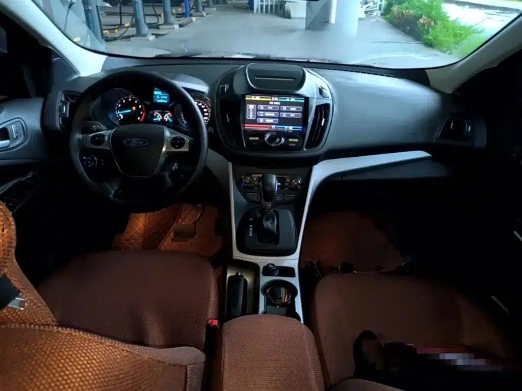 Ford Kuga 2015 1.5L GTDi 2WD Comfort Model — миниатюра 10