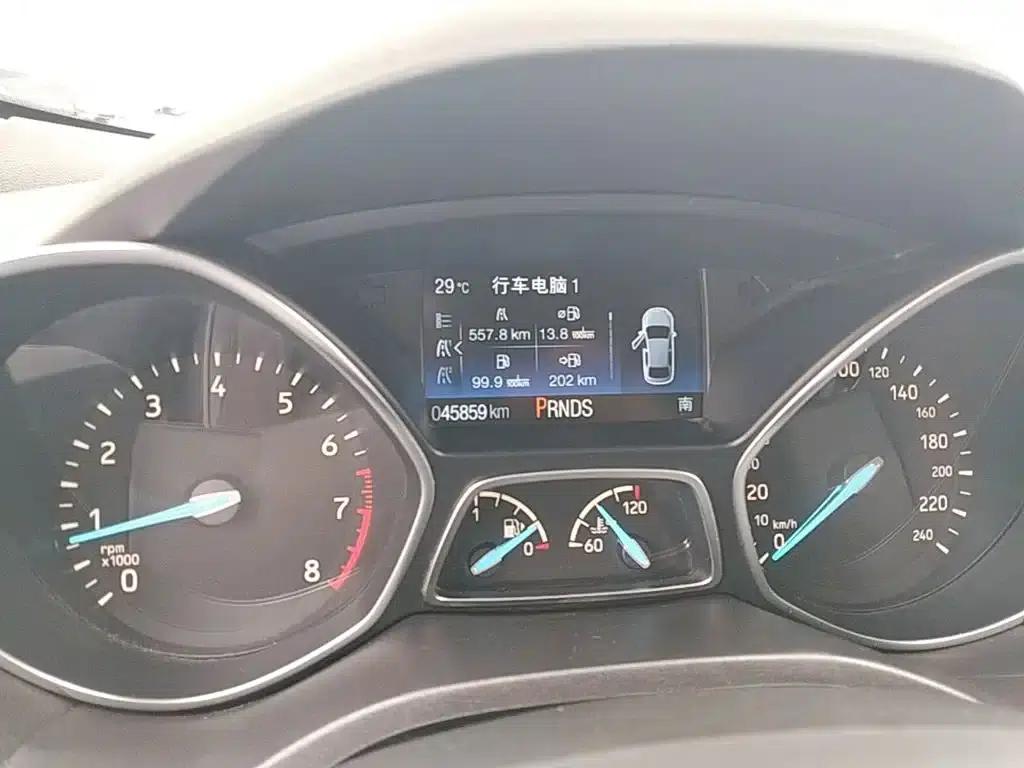 2017 Ford Kuga EcoBoost 180 2WD Luxury Edition — миниатюра 12