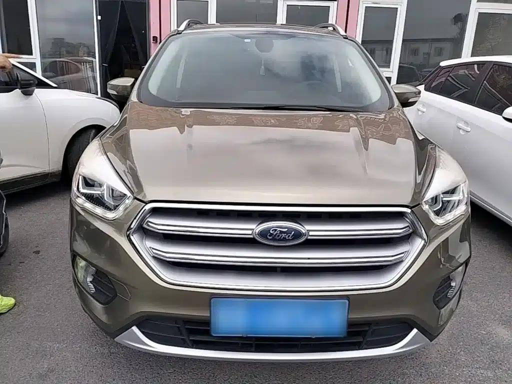 2017 Ford Kuga EcoBoost 180 2WD Luxury Edition — миниатюра 3