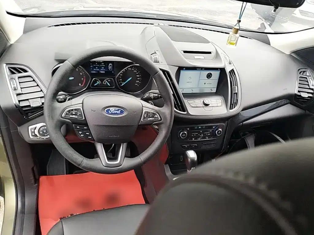 2017 Ford Kuga EcoBoost 180 2WD Luxury Edition — миниатюра 10