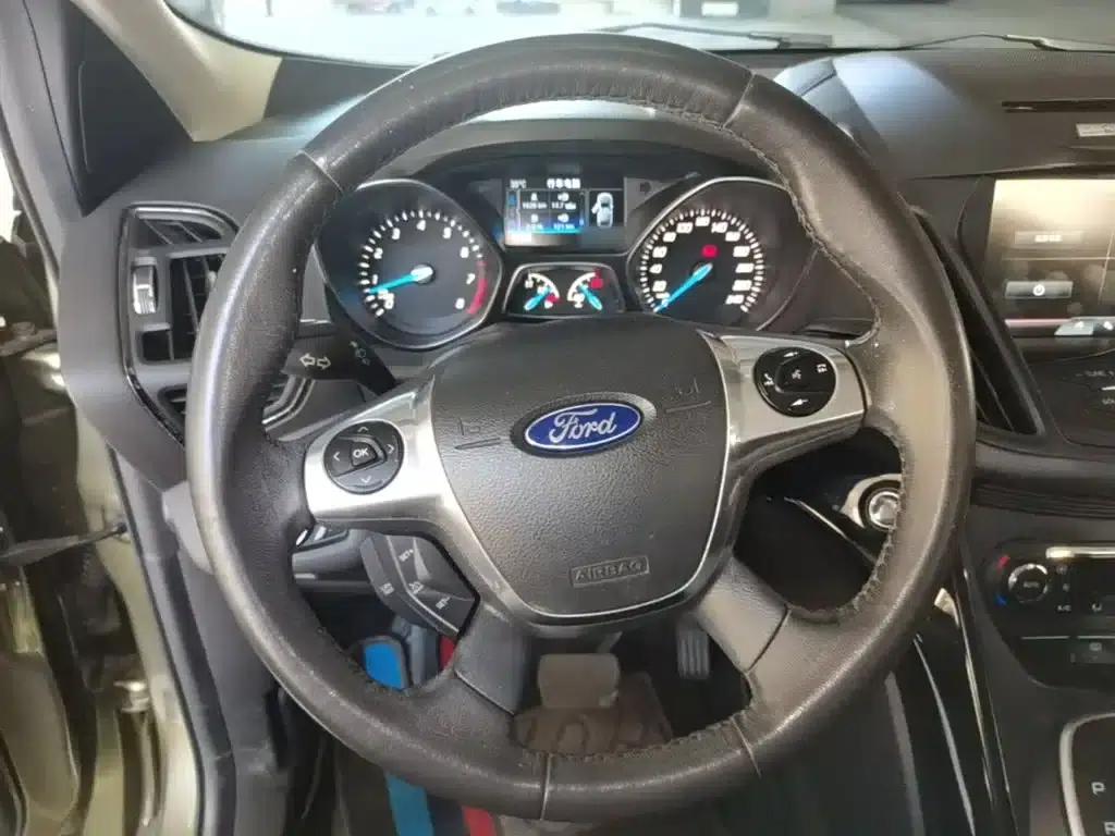 2013 Ford Kuga 2.0L GTDi AWD Sport — миниатюра 11