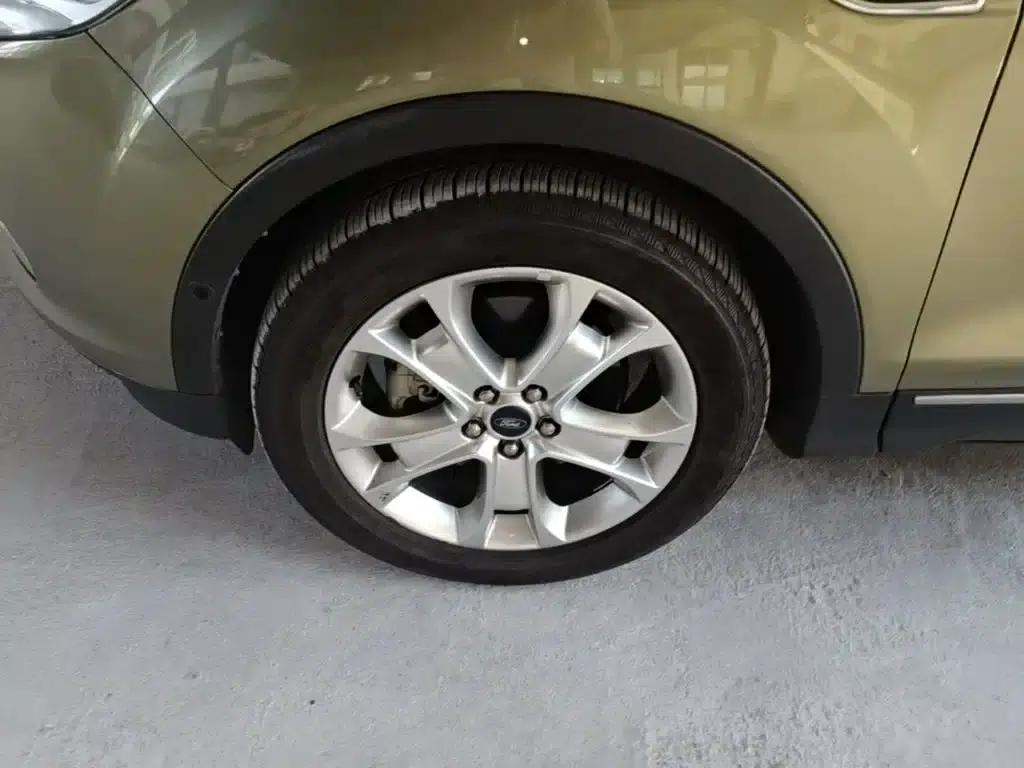 2013 Ford Kuga 2.0L GTDi AWD Sport — миниатюра 23
