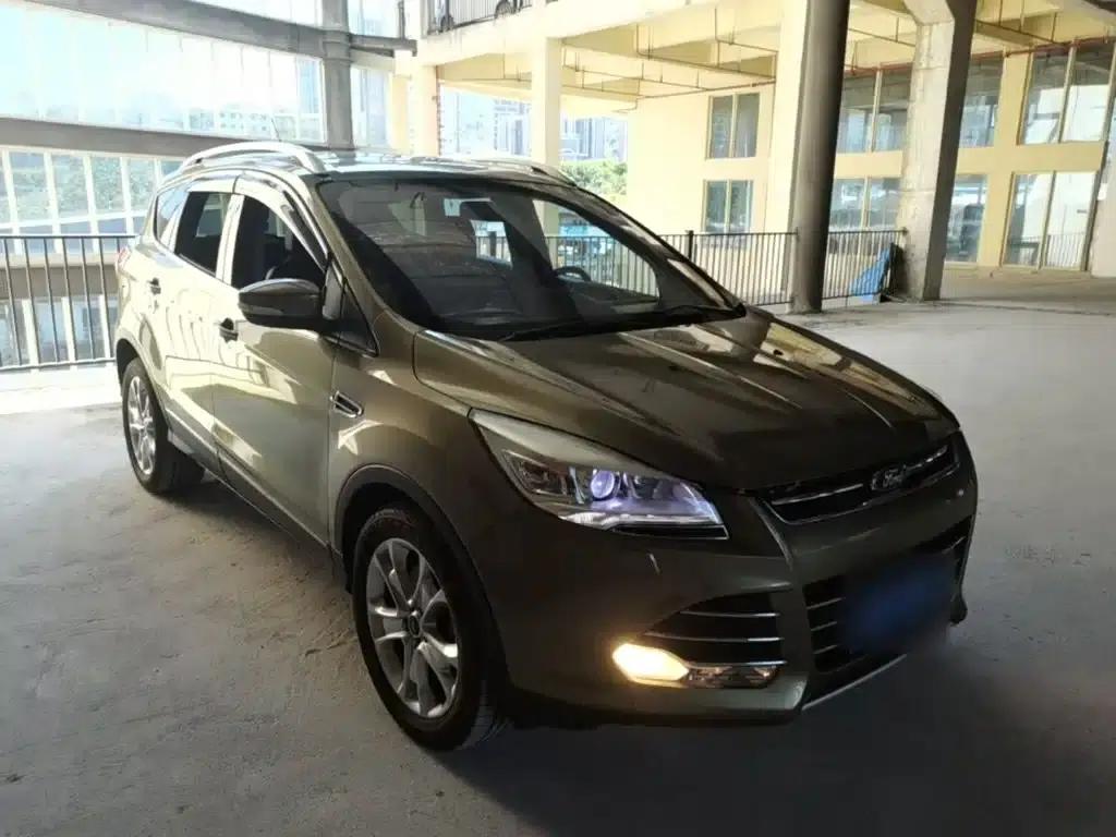 2013 Ford Kuga 2.0L GTDi AWD Sport — миниатюра 4