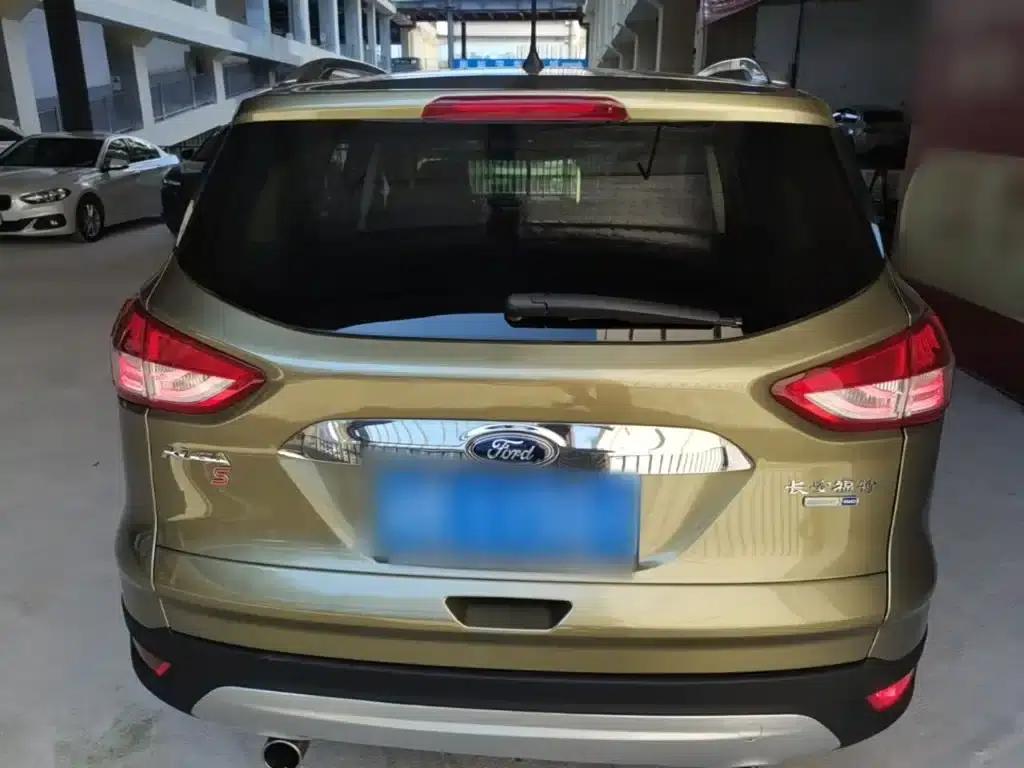 2013 Ford Kuga 2.0L GTDi AWD Sport — миниатюра 6