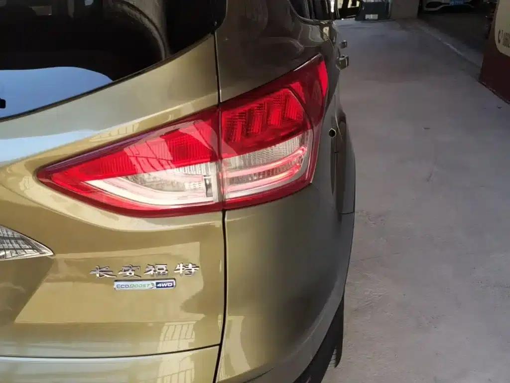 2013 Ford Kuga 2.0L GTDi AWD Sport — миниатюра 8