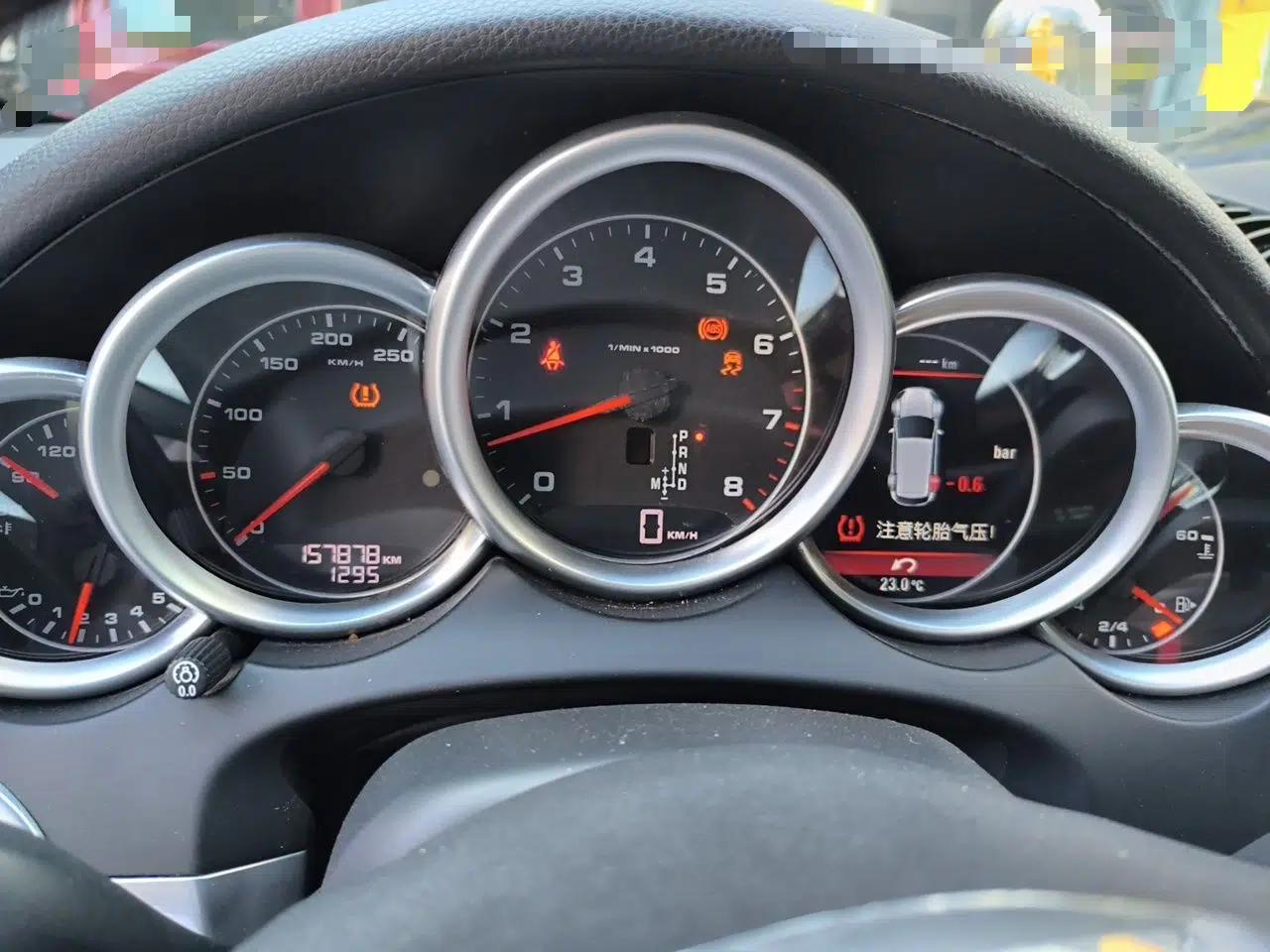 Porsche Cayenne 2014 Cayenne Platinum Edition 3.0T — миниатюра 11