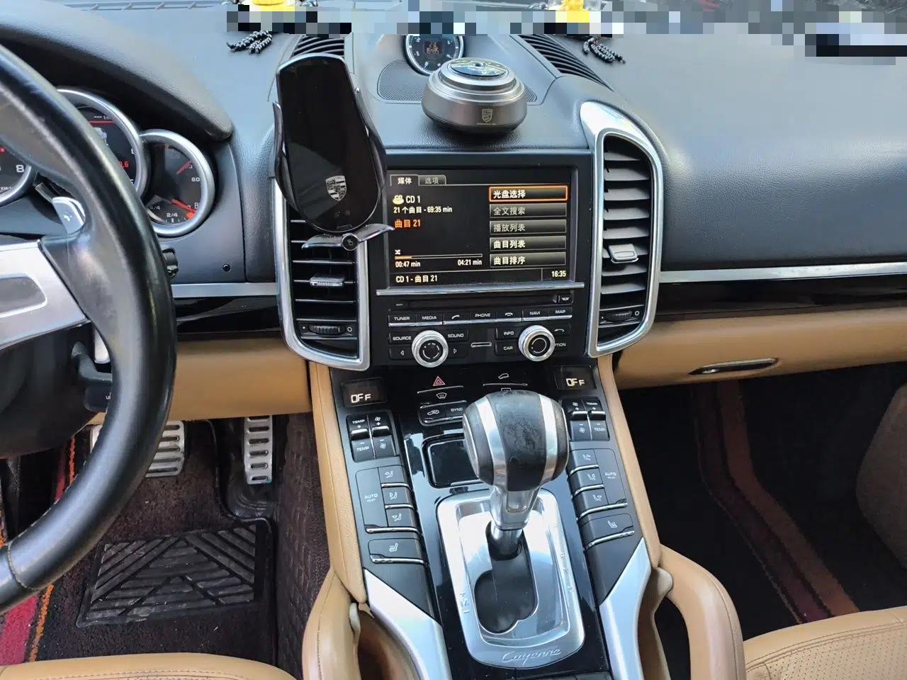 Porsche Cayenne 2014 Cayenne Platinum Edition 3.0T — миниатюра 13