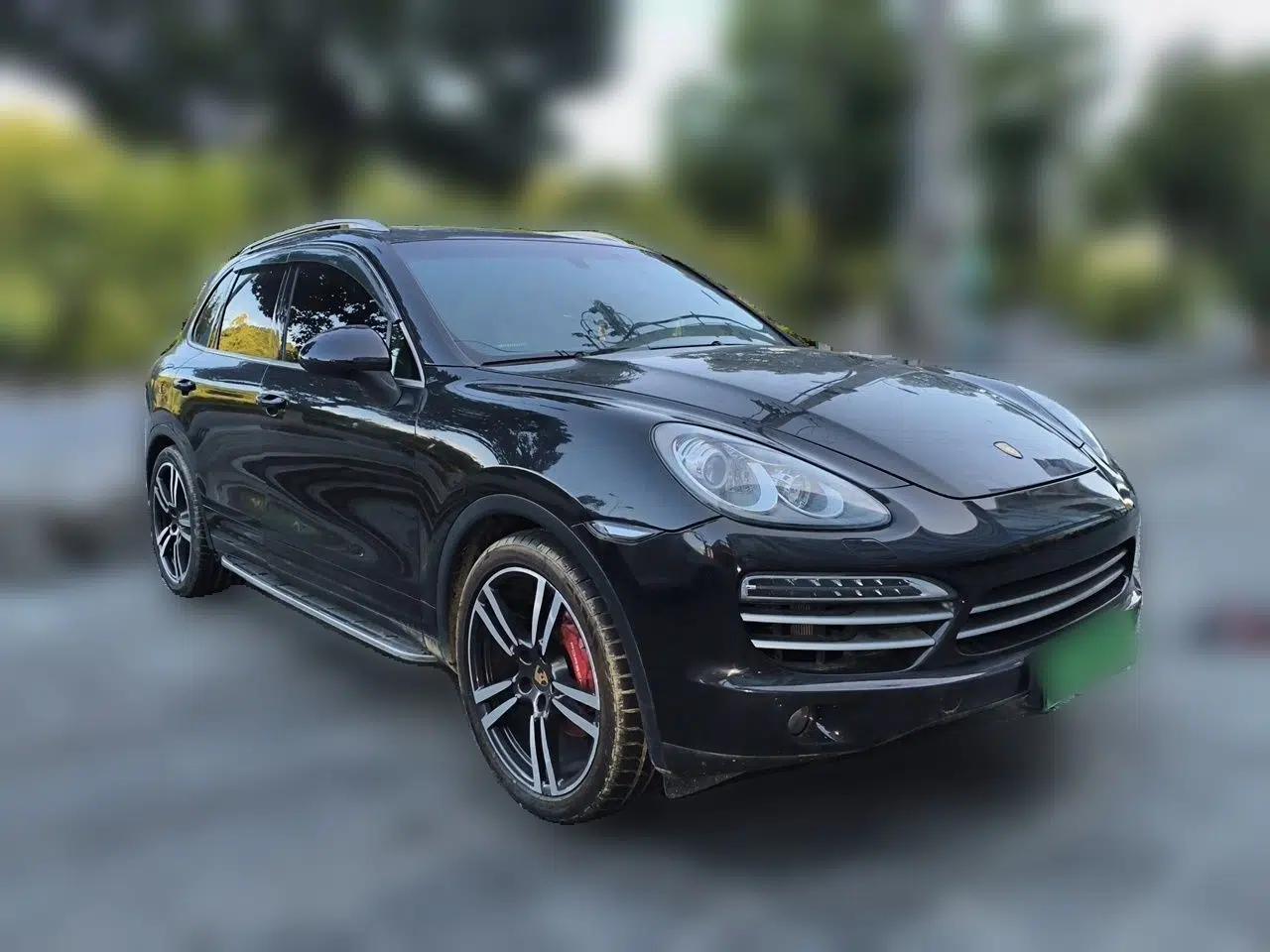 Porsche Cayenne 2014 Cayenne Platinum Edition 3.0T — миниатюра 3