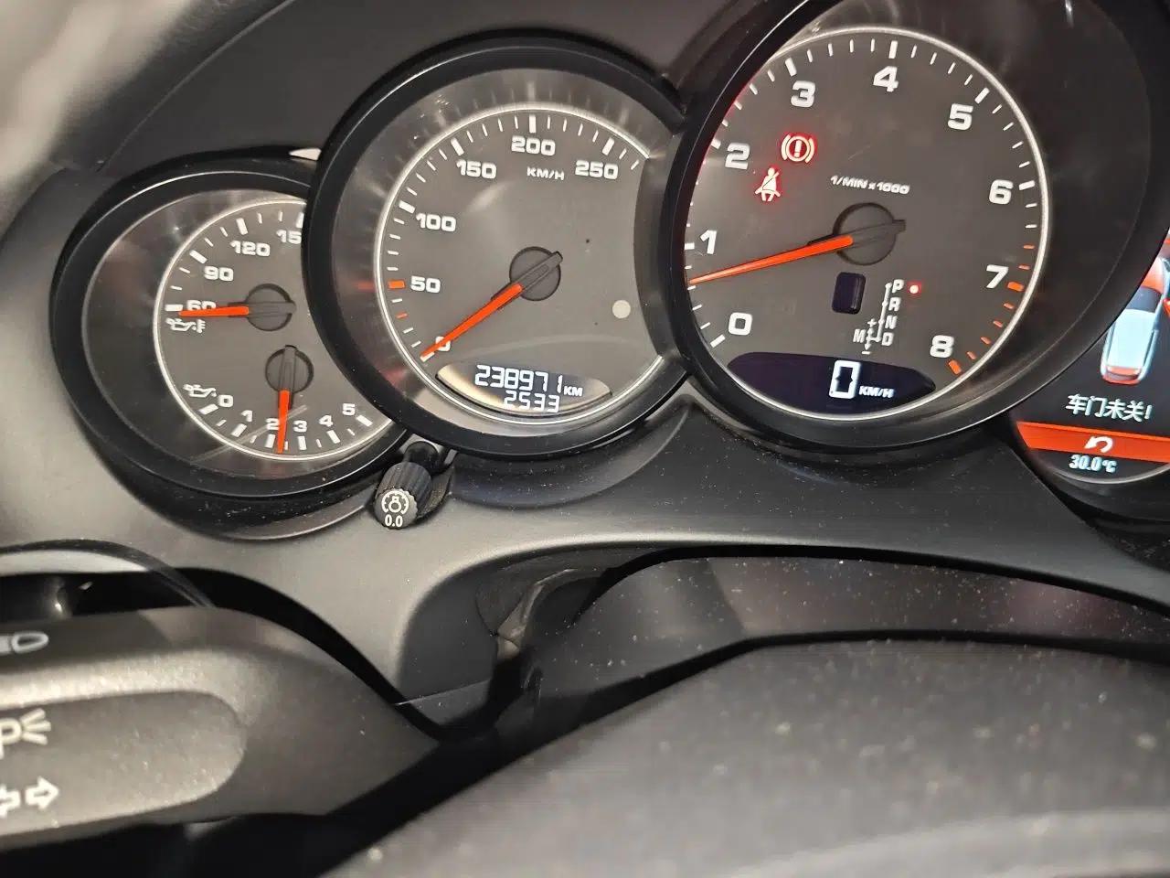 Porsche Cayenne 2011 Cayenne 3.0T — миниатюра 12
