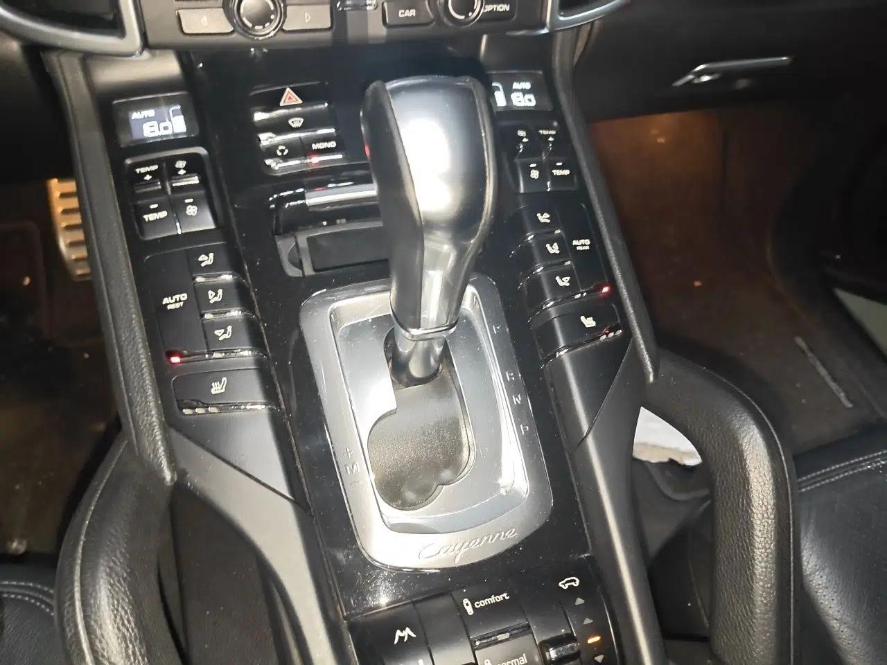 Porsche Cayenne 2011 Cayenne 3.0T — миниатюра 14