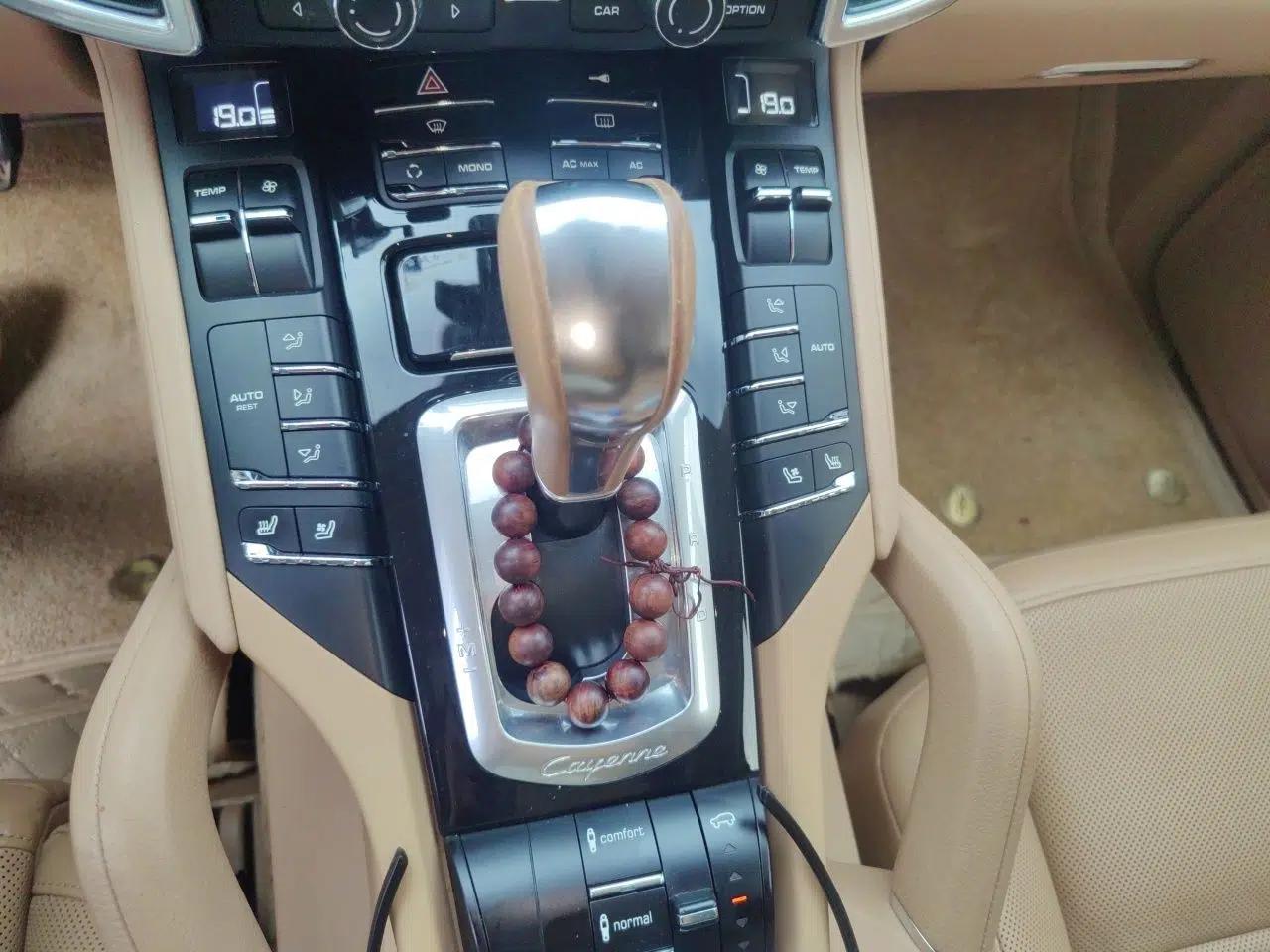 Porsche Cayenne 2011 Cayenne S Hybrid 3.0T — миниатюра 14
