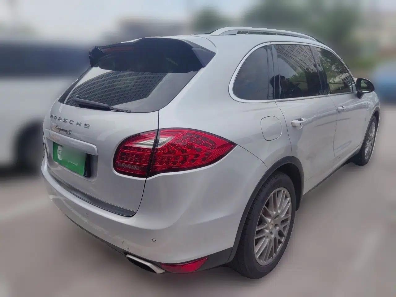 Porsche Cayenne 2011 Cayenne S Hybrid 3.0T — миниатюра 6