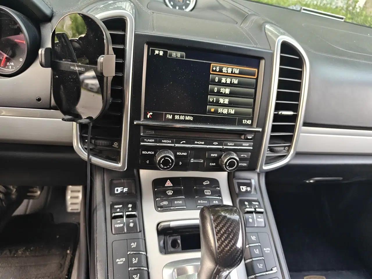 Porsche Cayenne 2015 Cayenne GTS 3.6T — миниатюра 13
