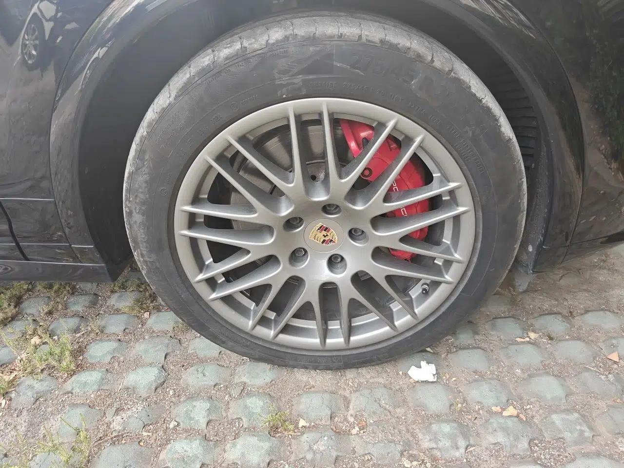 Porsche Cayenne 2015 Cayenne GTS 3.6T — миниатюра 8
