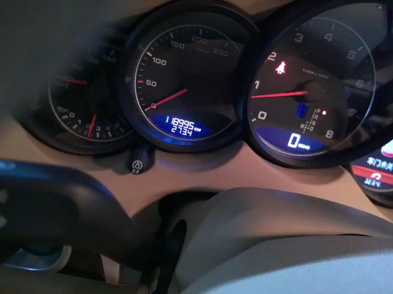 Porsche Cayenne 2011 Cayenne 3.0T — миниатюра 12