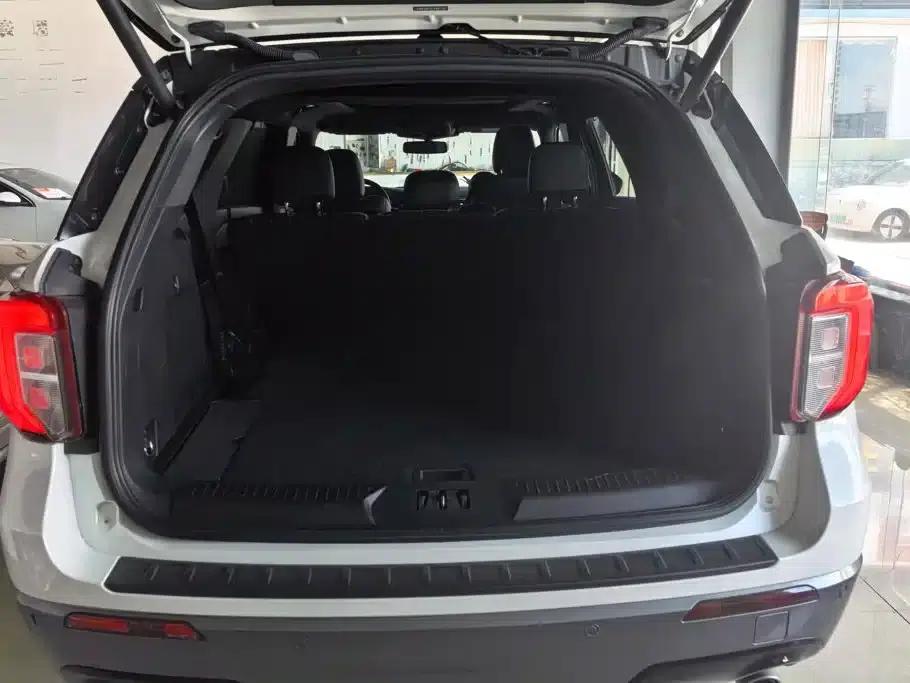 2020 Ford Explorer EcoBoost 285 AWD Sport ST-LINE 7-Seater — миниатюра 4