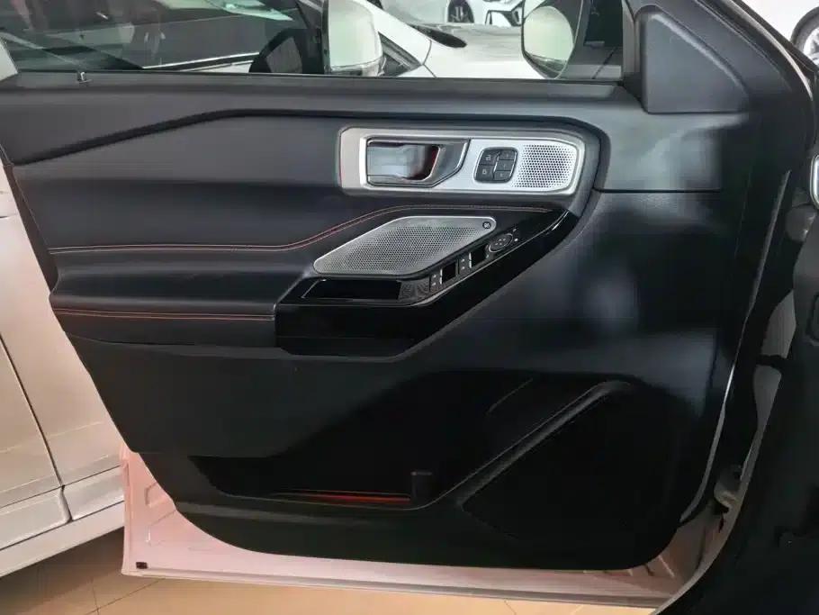 2020 Ford Explorer EcoBoost 285 AWD Sport ST-LINE 7-Seater — миниатюра 7