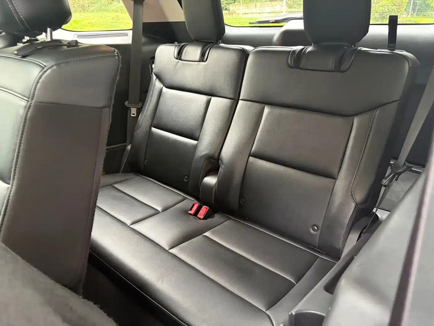 2020 Ford Explorer EcoBoost 285 Rear-Wheel Drive Fashion Edition 7-Seater — миниатюра 14