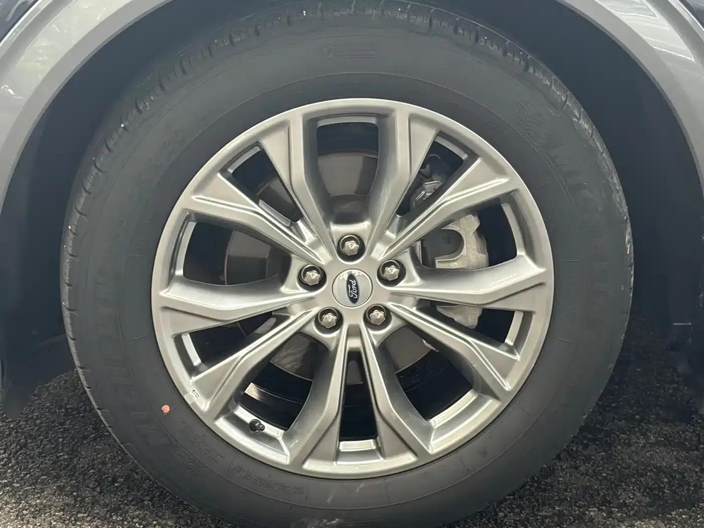 2020 Ford Explorer EcoBoost 285 Rear-Wheel Drive Fashion Edition 7-Seater — миниатюра 5
