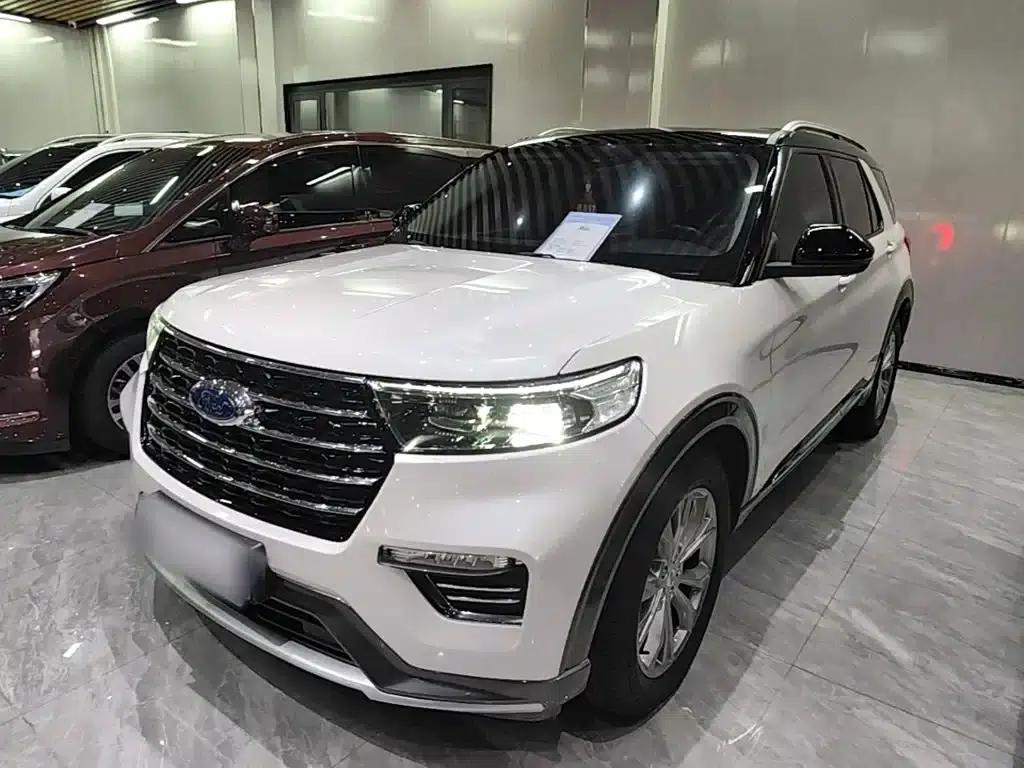 2020 Ford Explorer EcoBoost 285 Rear-Wheel Drive Fashion Edition 6-Seater — миниатюра 2