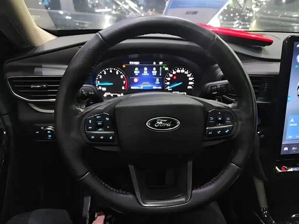 2020 Ford Explorer EcoBoost 285 Rear-Wheel Drive Fashion Edition 6-Seater — миниатюра 11