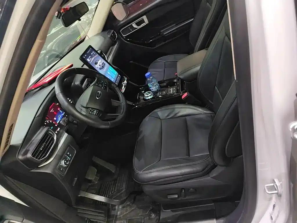 2020 Ford Explorer EcoBoost 285 Rear-Wheel Drive Fashion Edition 6-Seater — миниатюра 15
