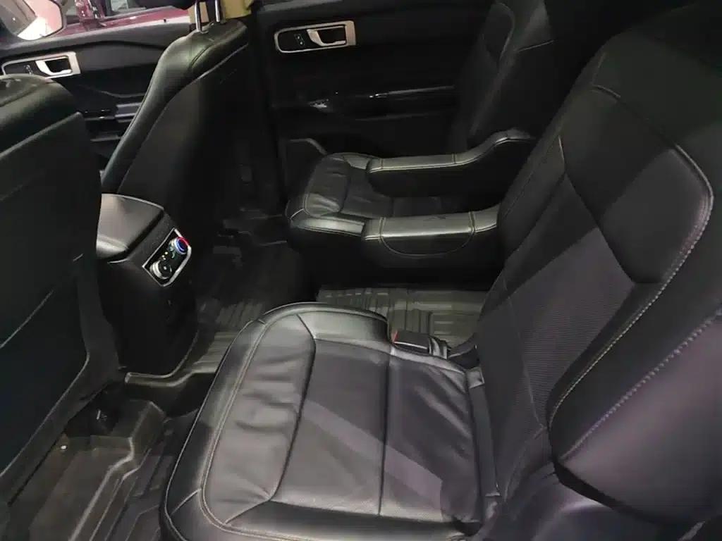 2020 Ford Explorer EcoBoost 285 Rear-Wheel Drive Fashion Edition 6-Seater — миниатюра 17
