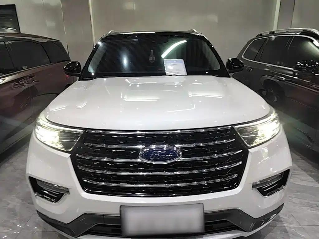 2020 Ford Explorer EcoBoost 285 Rear-Wheel Drive Fashion Edition 6-Seater — миниатюра 3