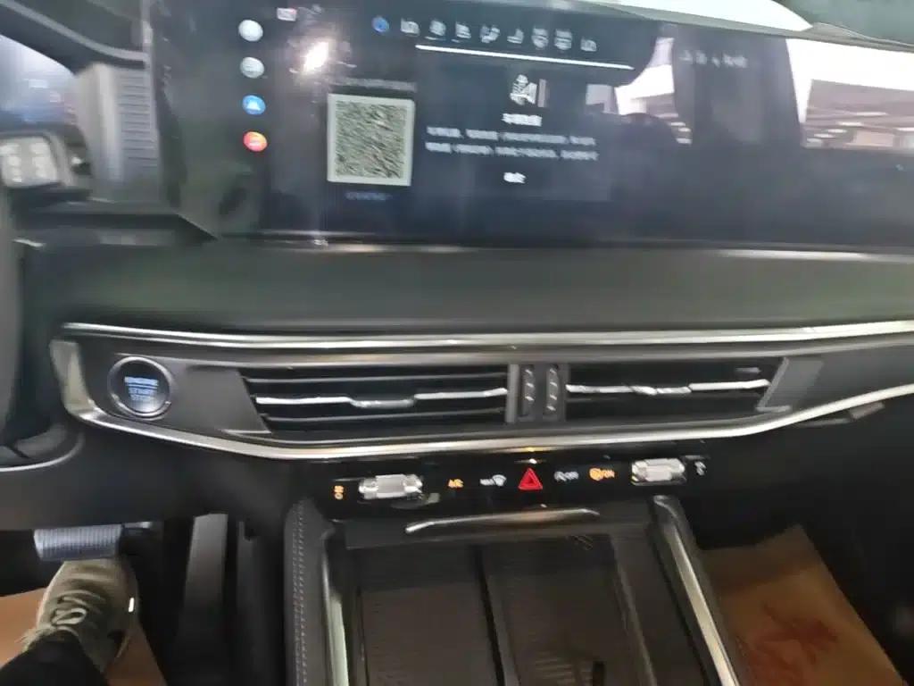 Explorer 2024 2.3T EcoBoost AWD Fashion Plus Edition 7-seater — миниатюра 13