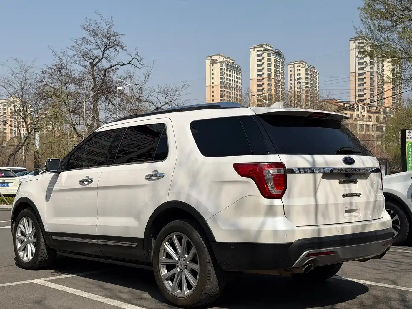 2016 Explorer 2.3T Elite Edition (Imported) — миниатюра 17