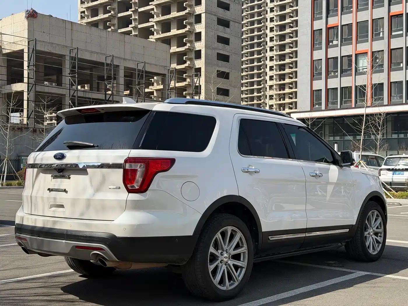 2016 Explorer 2.3T Elite Edition (Imported) — миниатюра 18