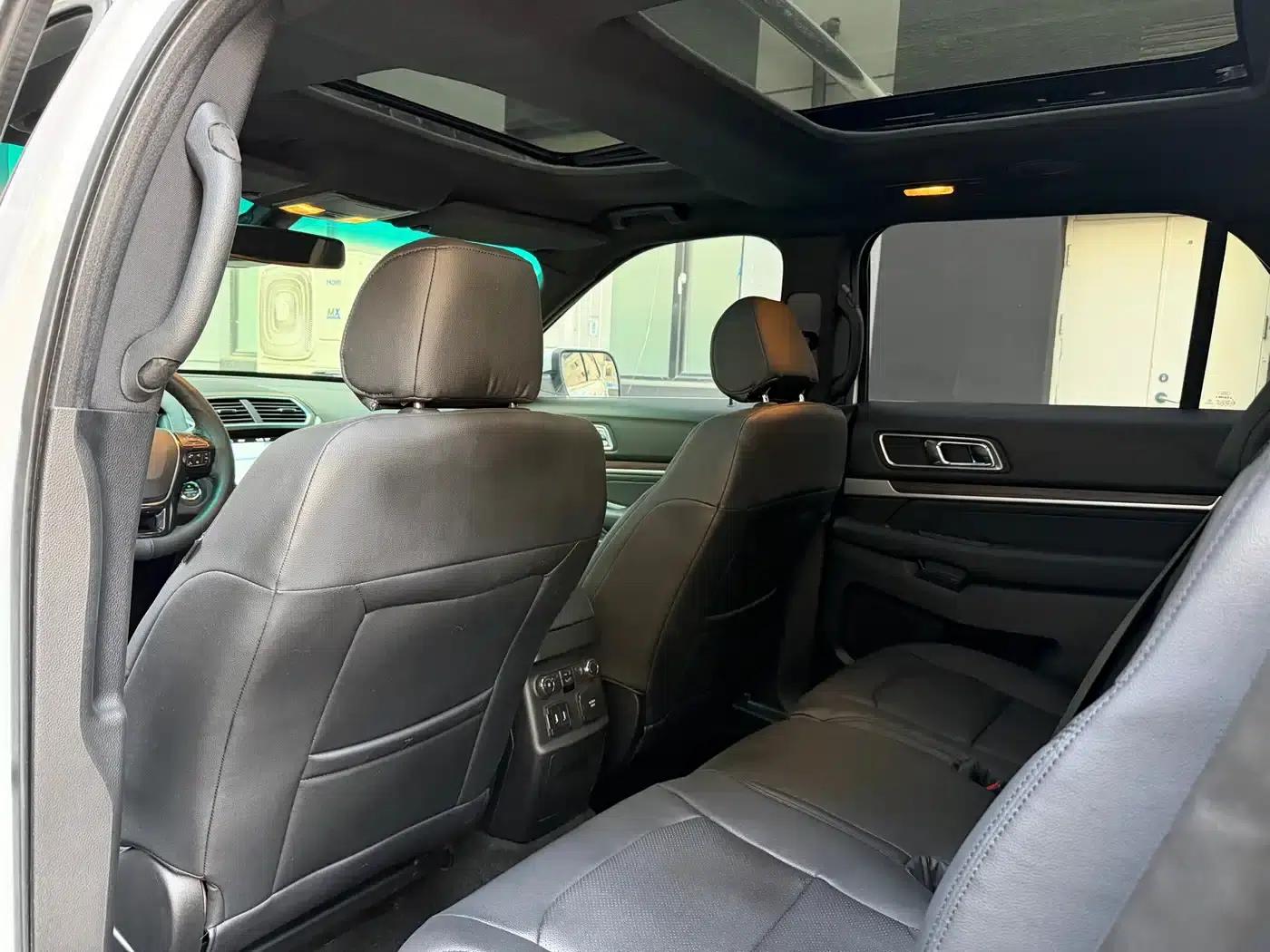 2016 Explorer 2.3T Elite Edition (Imported) — миниатюра 8