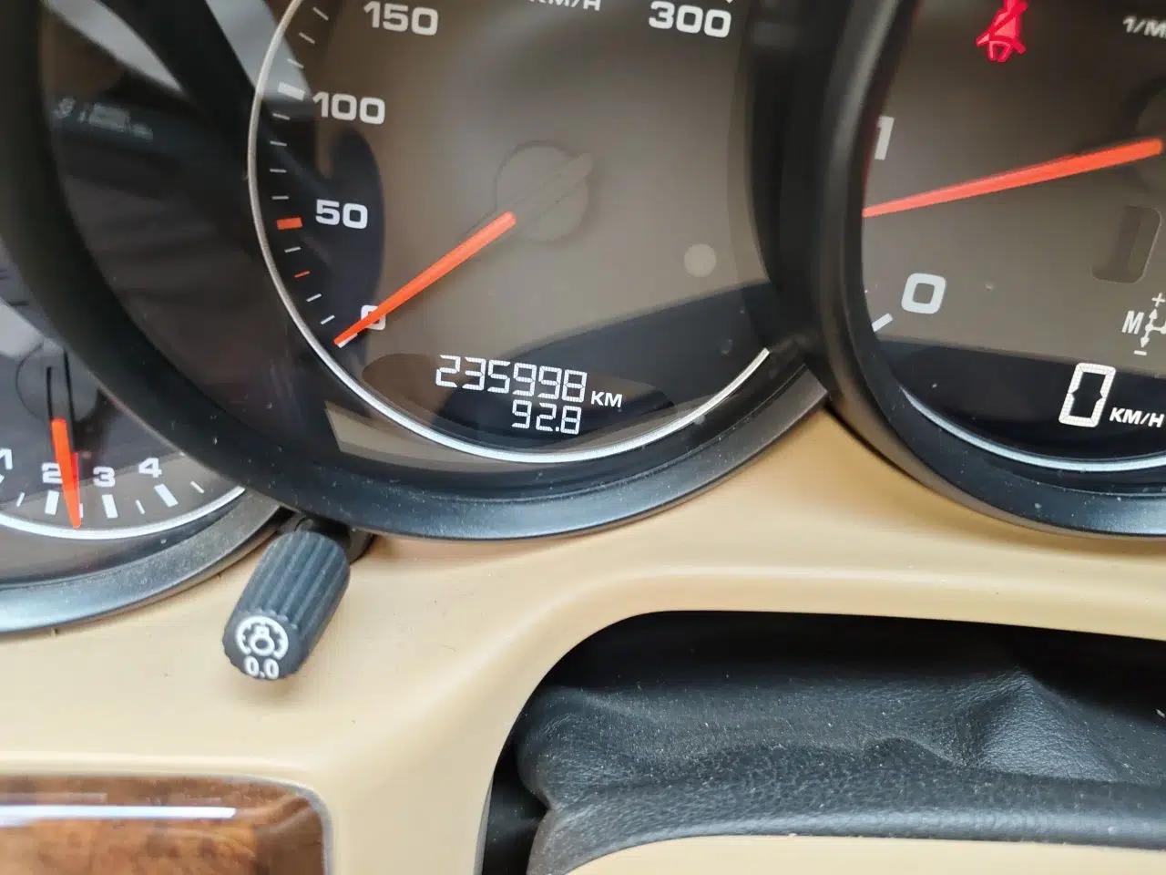 Porsche Panamera 2010 Panamera 4 3.6L — миниатюра 12