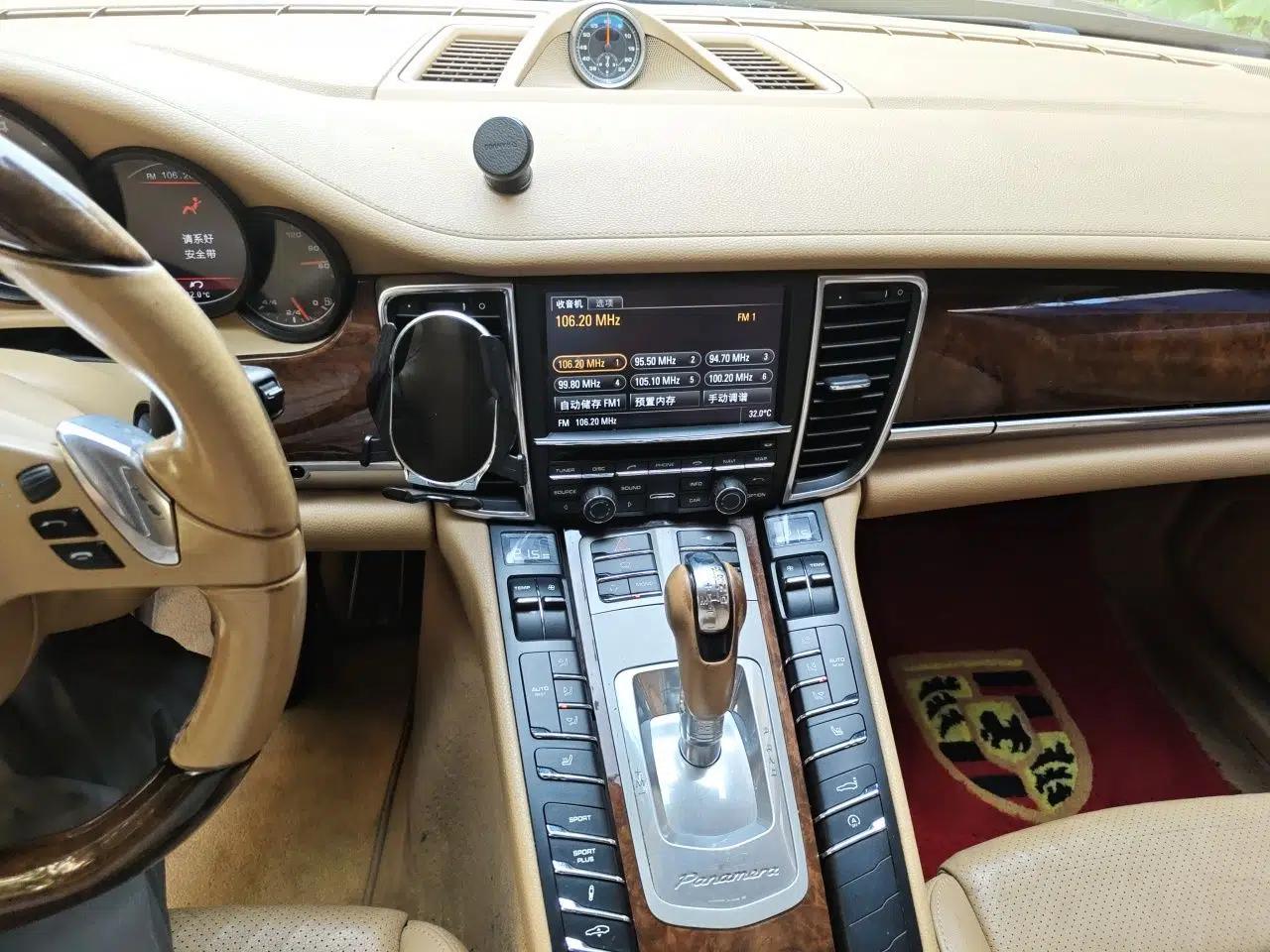 Porsche Panamera 2010 Panamera 4 3.6L — миниатюра 13