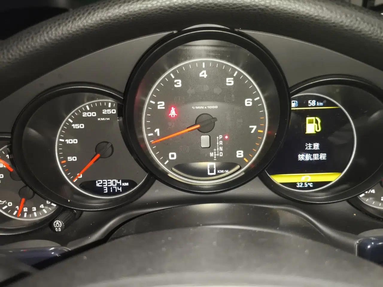 Porsche Panamera 2014 Panamera 4 Executive 3.0T — миниатюра 11
