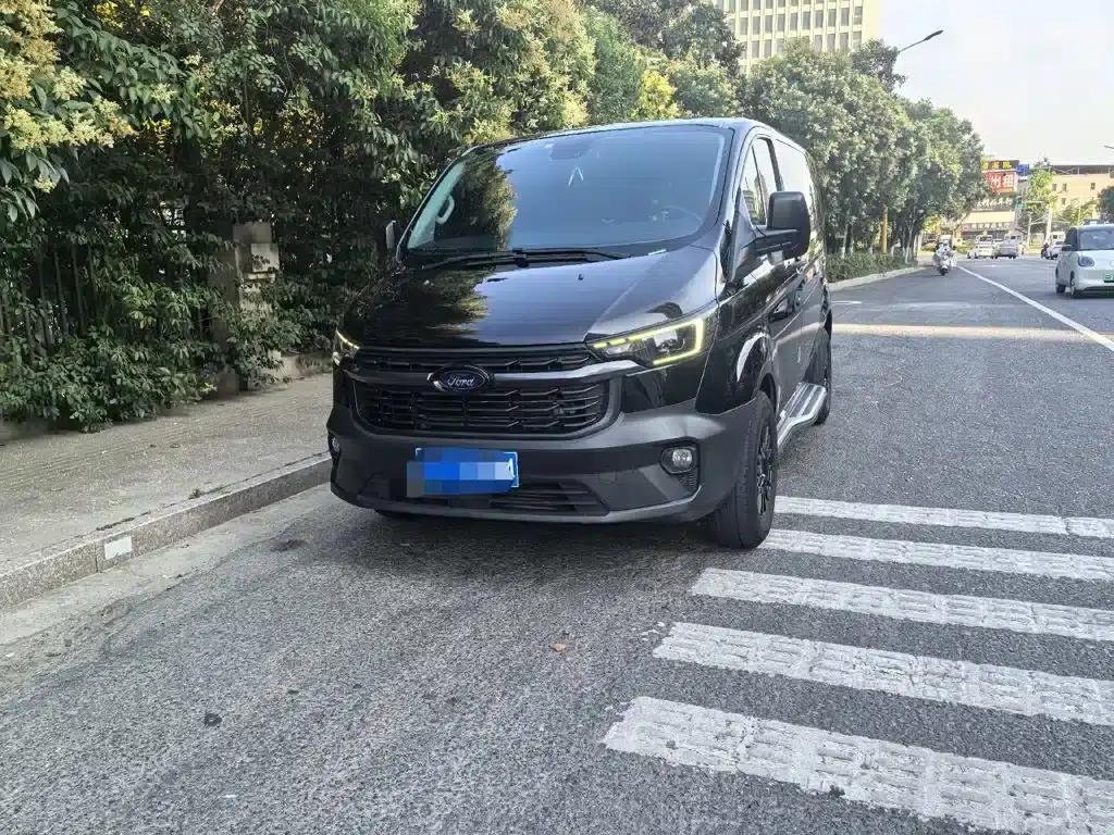 Ford Transit 2023 2.0T Diesel Automatic Multi-functional Commercial Vehicle, Short Wheelbase, Low Roof, 5/6 Seats — миниатюра 2