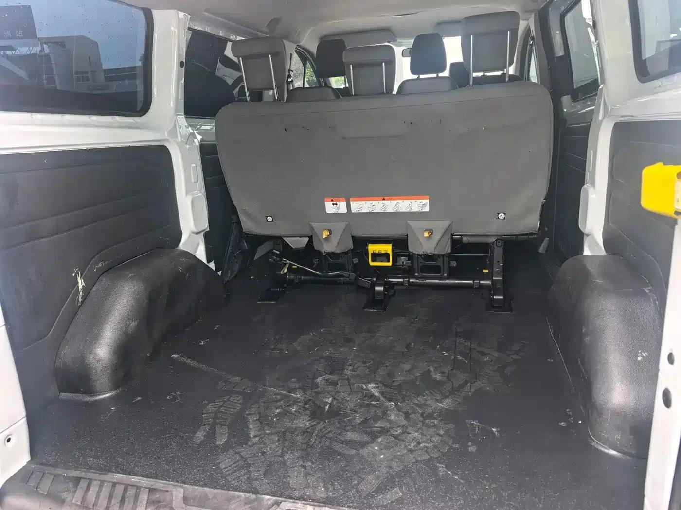 Ford Transit 2017 2.0T Diesel Multi-purpose Commercial Vehicle, Short Wheelbase, Low Roof, National V Emission Standard — миниатюра 5