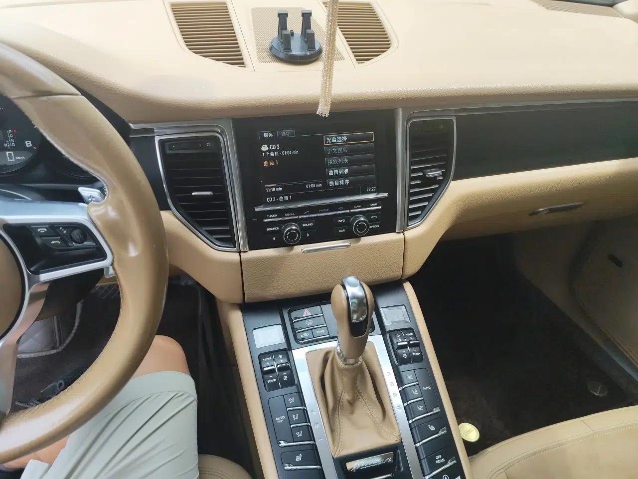 Porsche Macan 2014 Macan 2.0T — миниатюра 13