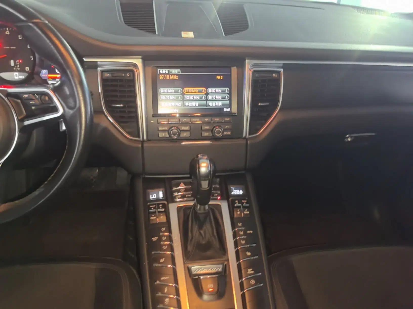Porsche Macan 2014 Macan 2.0T — миниатюра 15