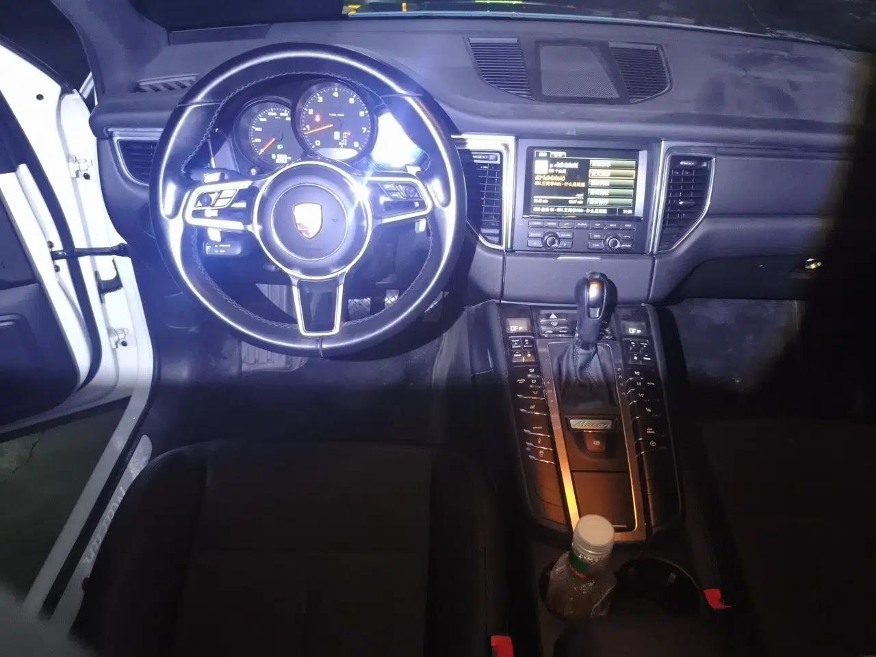 Porsche Macan 2014 Macan 2.0T — миниатюра 10