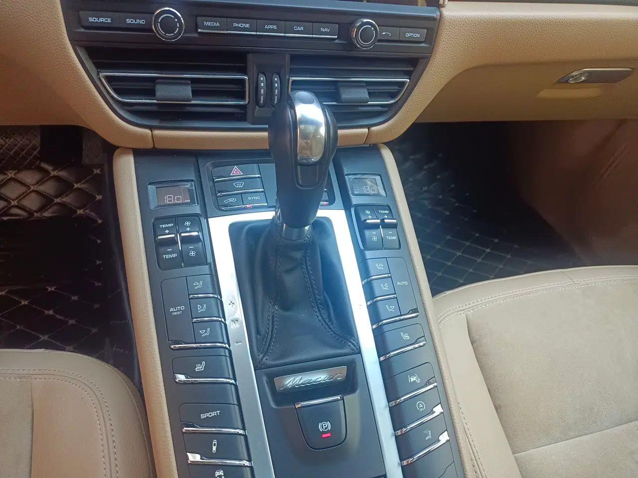 Porsche Macan 2018 Macan 2.0T — миниатюра 14