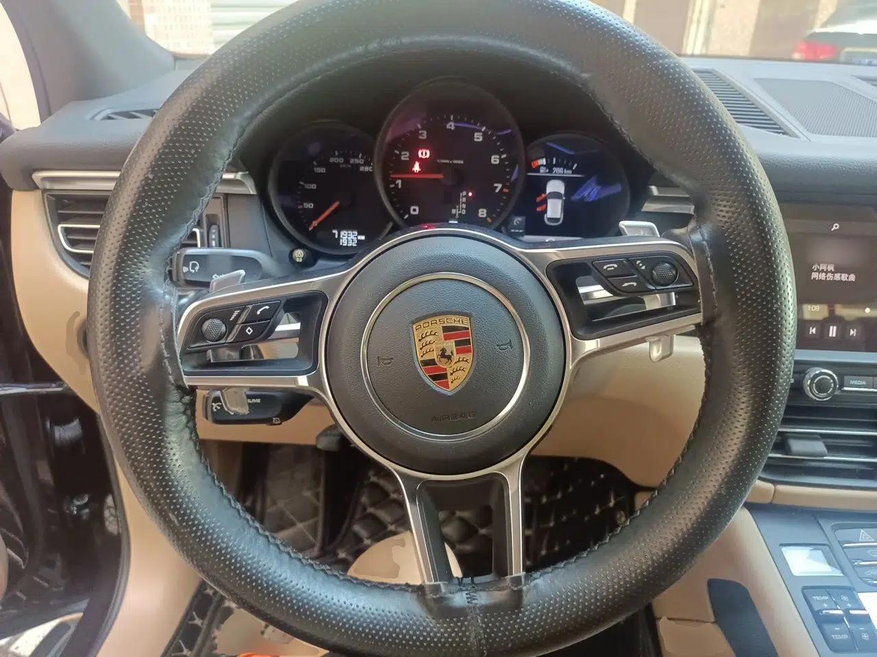 Porsche Macan 2018 Macan 2.0T — миниатюра 10