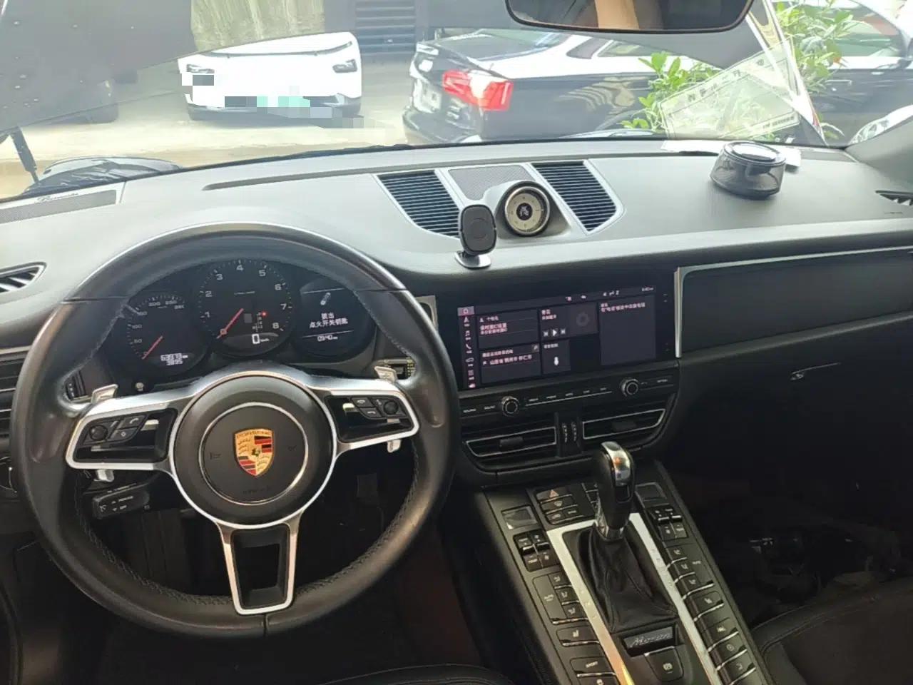 Porsche Macan 2021 Macan 2.0T — миниатюра 12