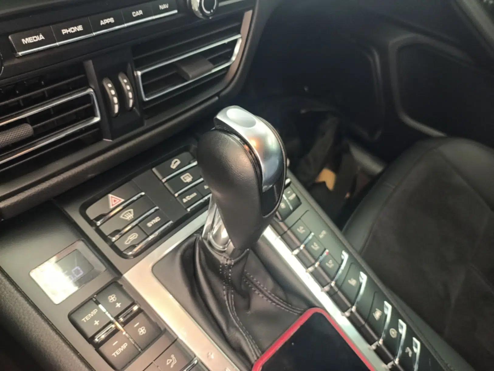 Porsche Macan 2021 Macan 2.0T — миниатюра 16