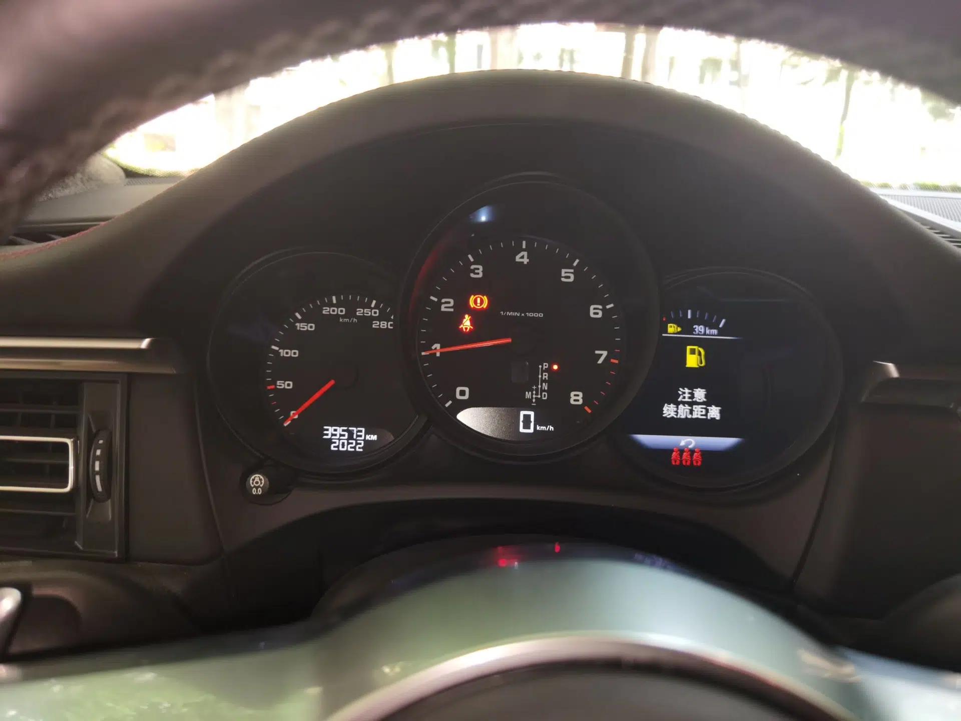 Porsche Macan 2021 Macan 2.0T — миниатюра 11