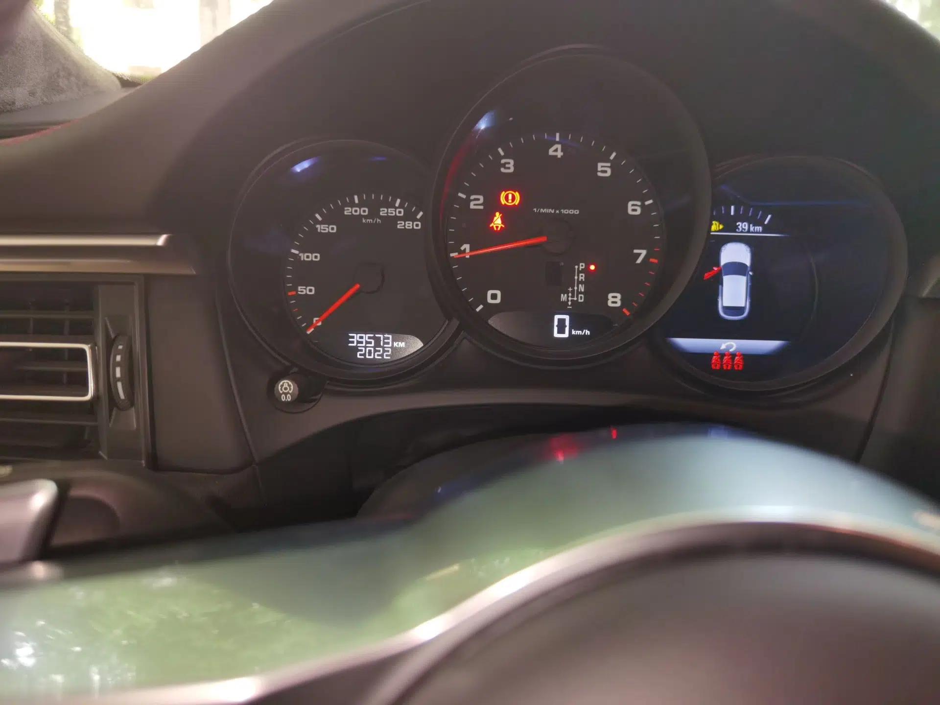 Porsche Macan 2021 Macan 2.0T — миниатюра 12