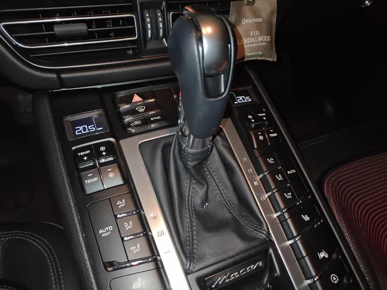Porsche Macan 2021 Macan 2.0T — миниатюра 14