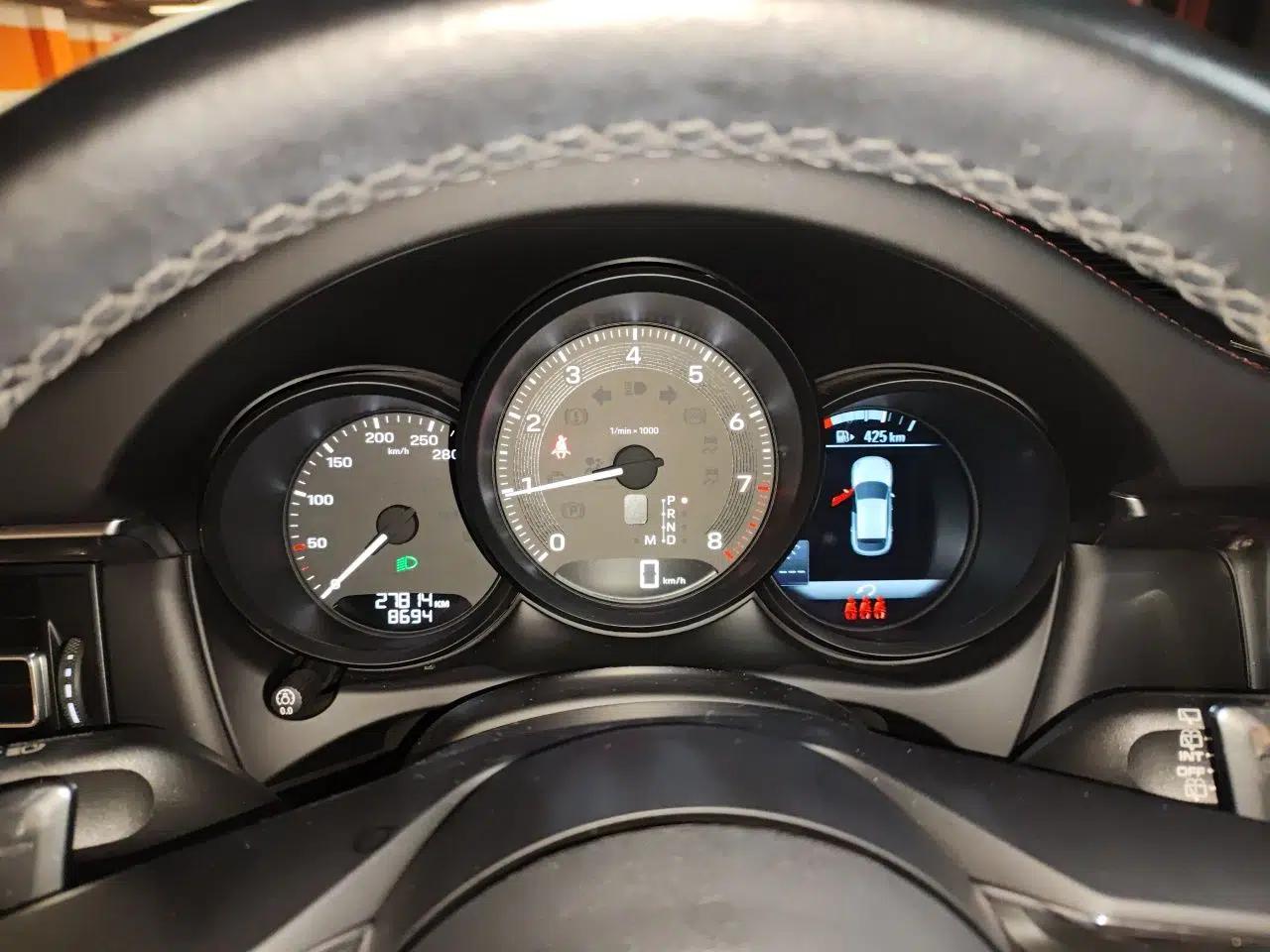Porsche Macan 2023 Macan 2.0T — миниатюра 11